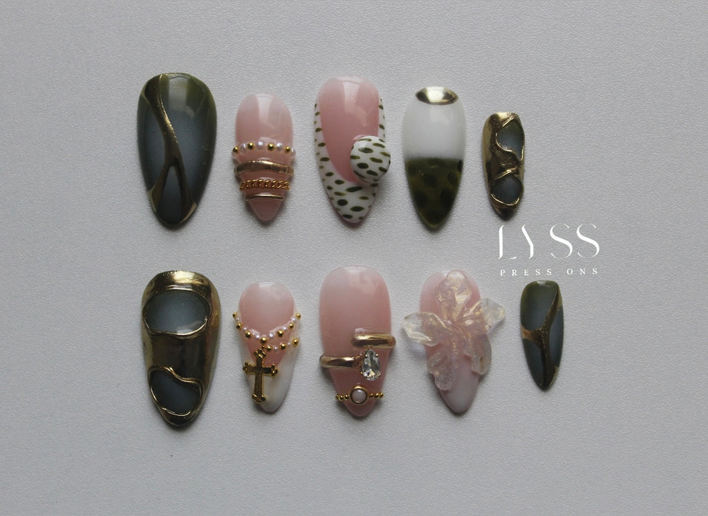 Style: Alyssas Dream Set - Made to Order