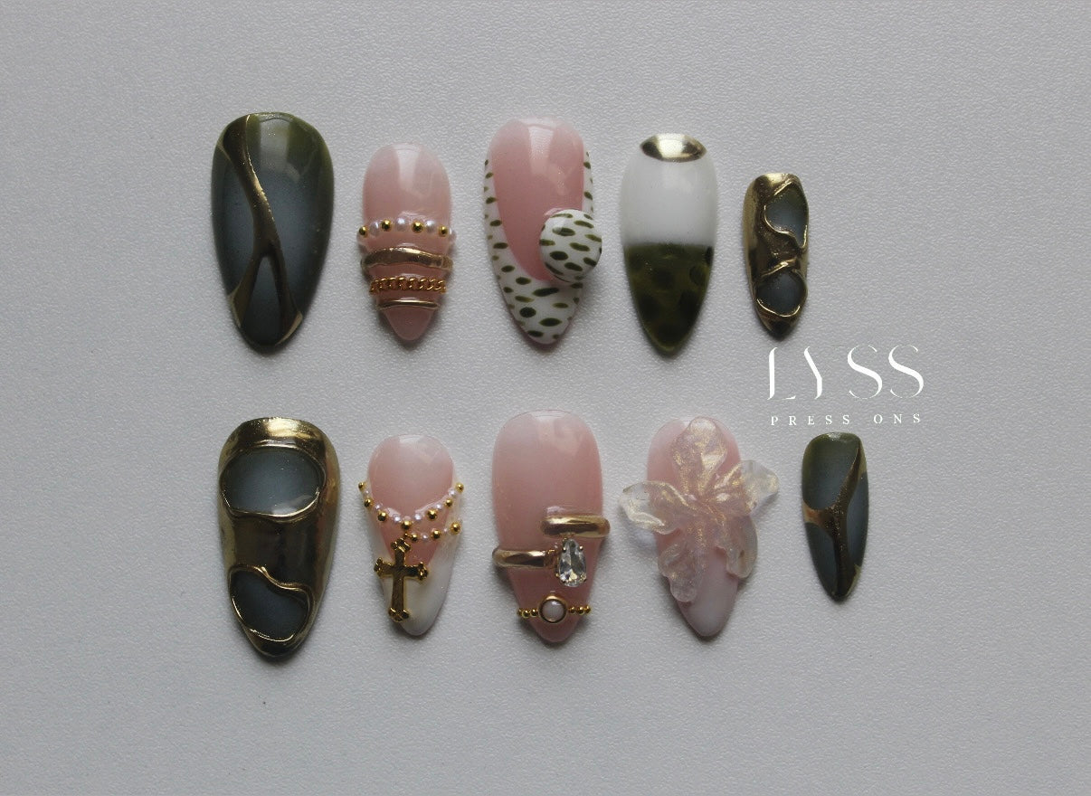 Style: Alyssas Dream Set - Made to Order
